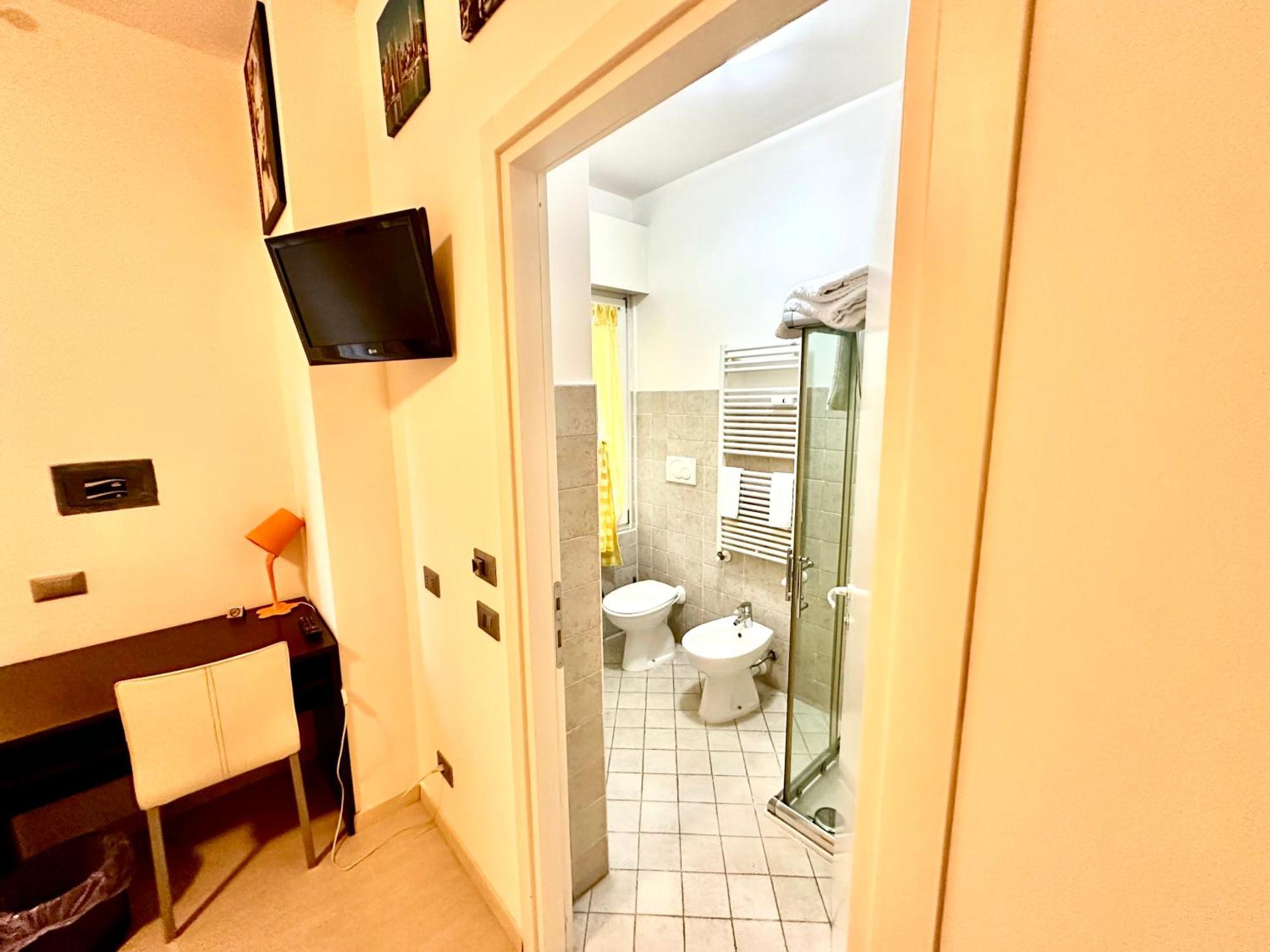 Ai Giardini Rooms -Vicino Ospedale Borgo Trento E Centro Storico فيرونا المظهر الخارجي الصورة