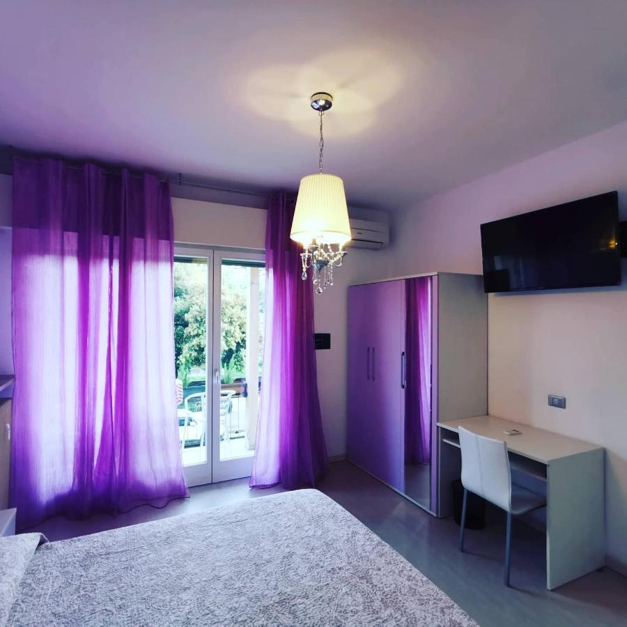 Ai Giardini Rooms -Vicino Ospedale Borgo Trento E Centro Storico فيرونا المظهر الخارجي الصورة